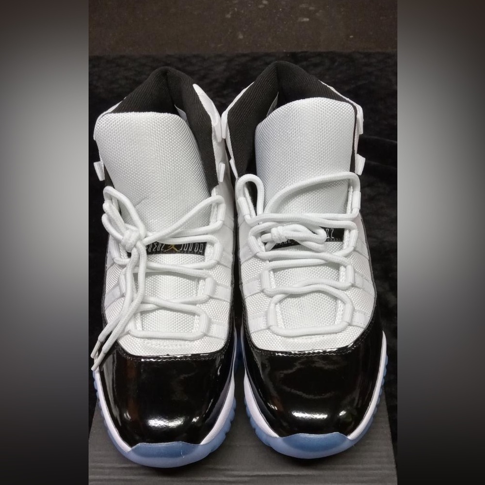 Jordan 11